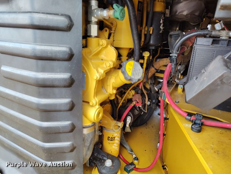 image for item EH0224 2021 Caterpillar CB16 double drum vibratory roller