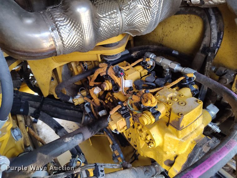 image for item EH0224 2021 Caterpillar CB16 double drum vibratory roller