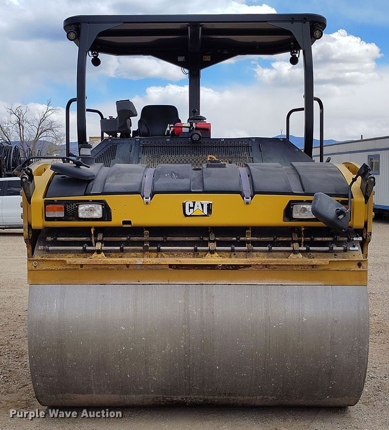image for item EH0225 2021 Caterpillar CB16 double drum vibratory roller