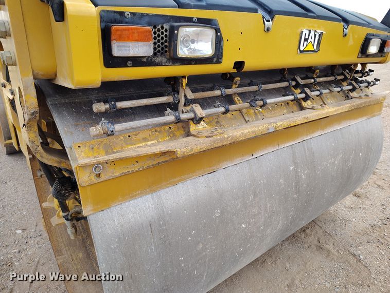 image for item EH0225 2021 Caterpillar CB16 double drum vibratory roller