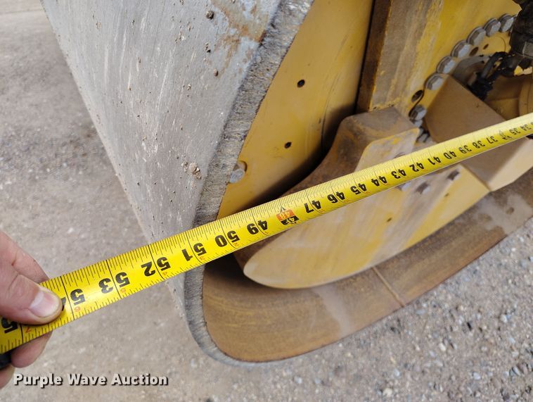 image for item EH0225 2021 Caterpillar CB16 double drum vibratory roller