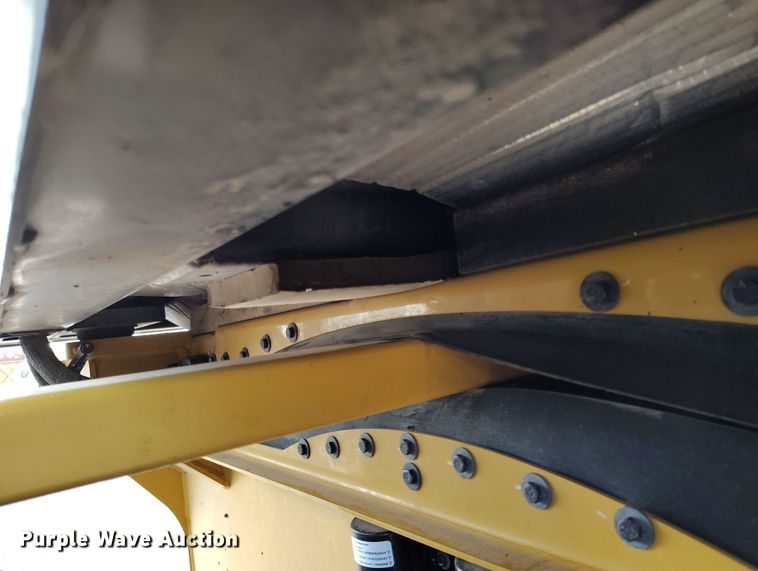 image for item EH0225 2021 Caterpillar CB16 double drum vibratory roller