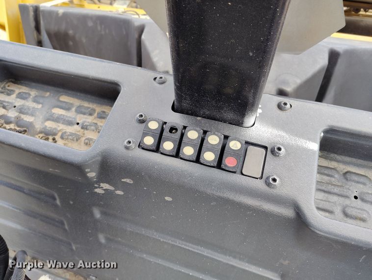 image for item EH0225 2021 Caterpillar CB16 double drum vibratory roller