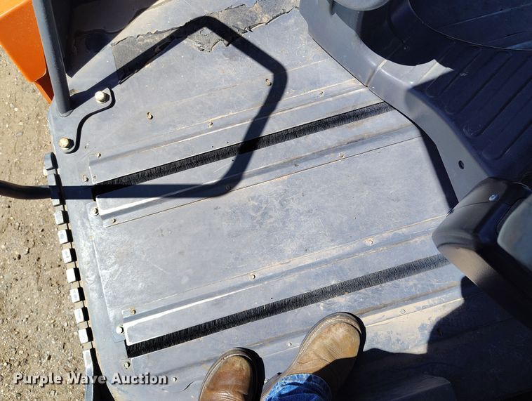 image for item EH0270 2014 Hamm GRW 280i-30 pneumatic roller