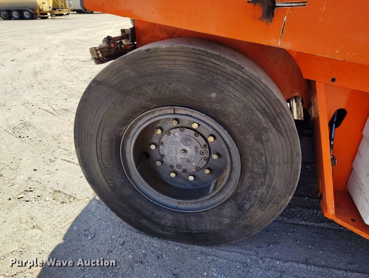 image for item EH0270 2014 Hamm GRW 280i-30 pneumatic roller