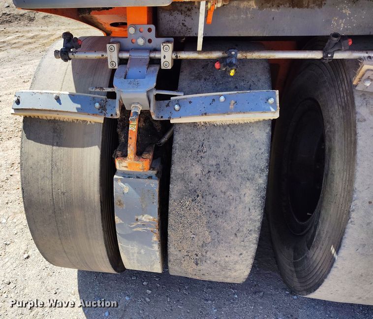 image for item EH0270 2014 Hamm GRW 280i-30 pneumatic roller