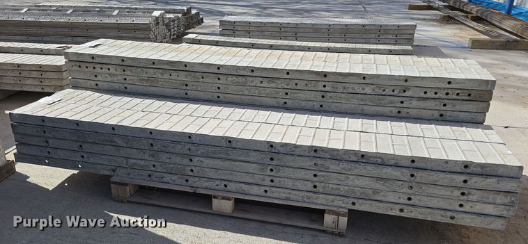 image for item EH8793 (28) concrete wall forms