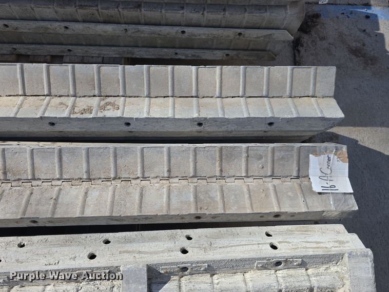 image for item EH8795 (63) concrete corner forms