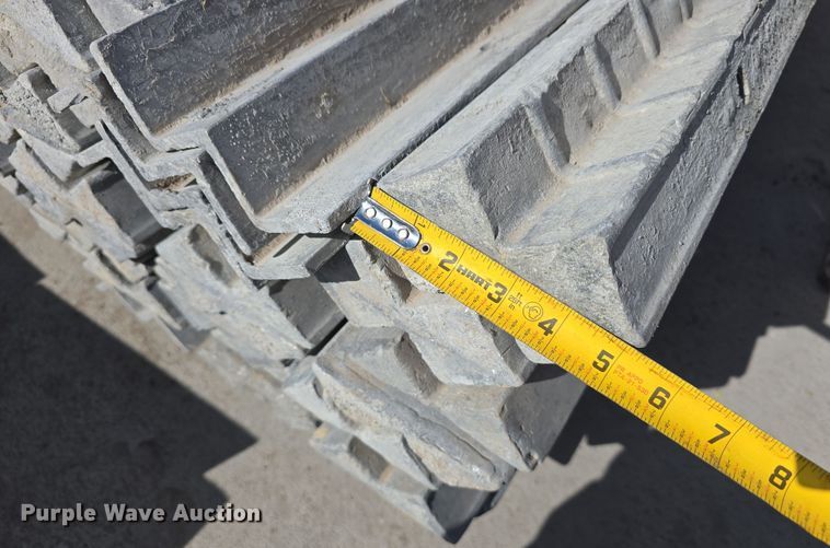 image for item EH8795 (63) concrete corner forms