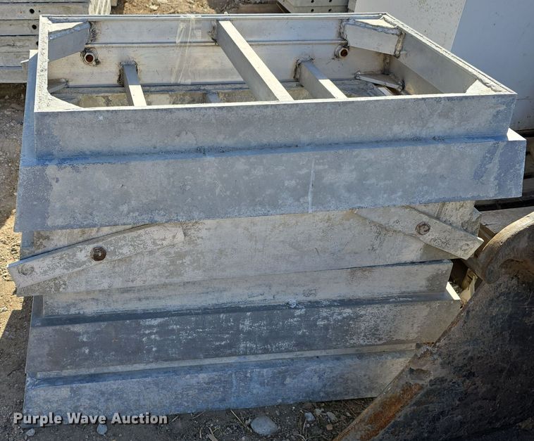 image for item EH8805 (8) concrete window forms