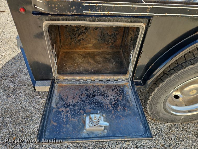 image for item EI8941 2022 Dodge Ram 5500 flatbed truck