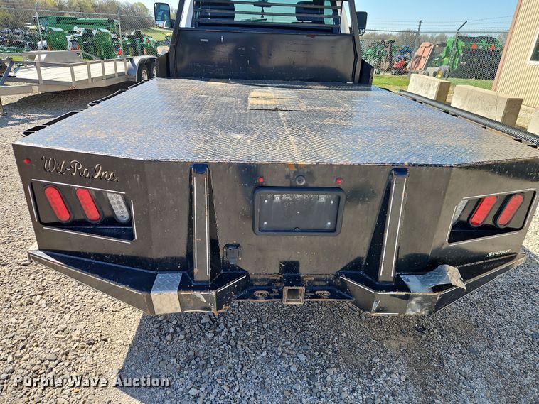 image for item EI8941 2022 Dodge Ram 5500 flatbed truck