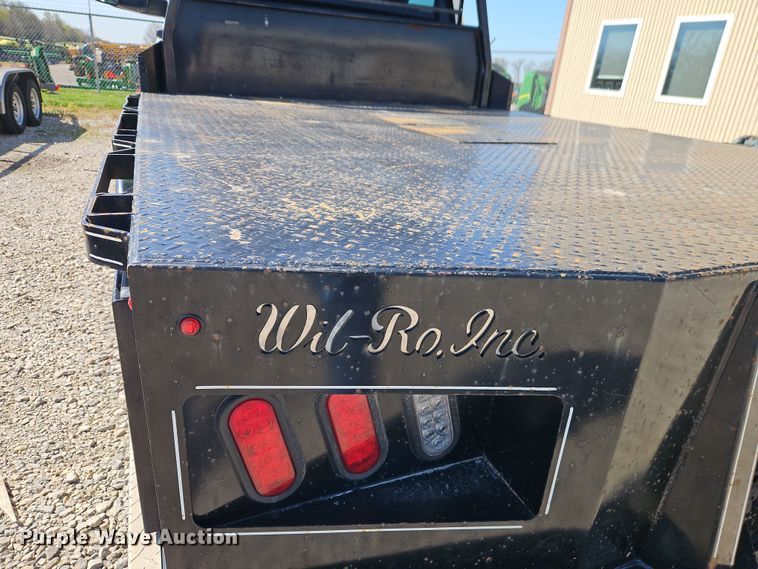 image for item EI8941 2022 Dodge Ram 5500 flatbed truck