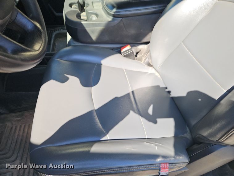 image for item EI8941 2022 Dodge Ram 5500 flatbed truck