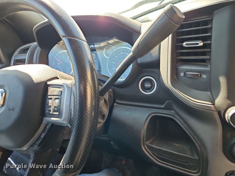 image for item EI8941 2022 Dodge Ram 5500 flatbed truck