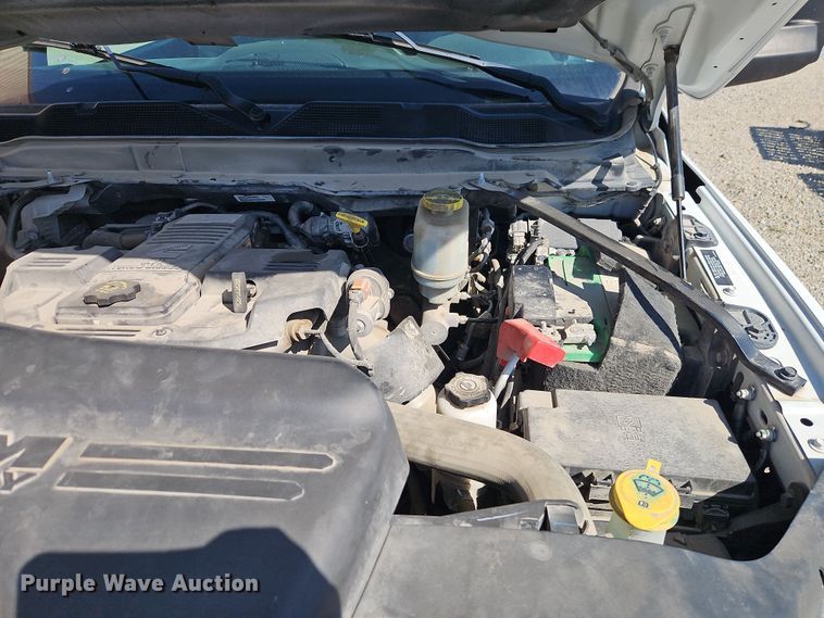 image for item EI8941 2022 Dodge Ram 5500 flatbed truck