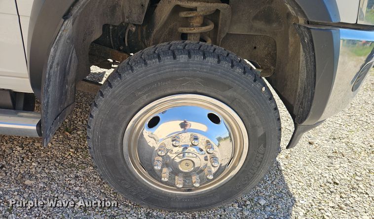 image for item EI8941 2022 Dodge Ram 5500 flatbed truck