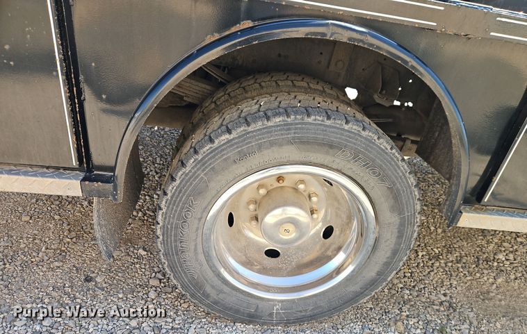 image for item EI8941 2022 Dodge Ram 5500 flatbed truck