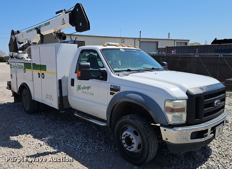 image for item EI8942 2010 Ford F550  utility / service truck