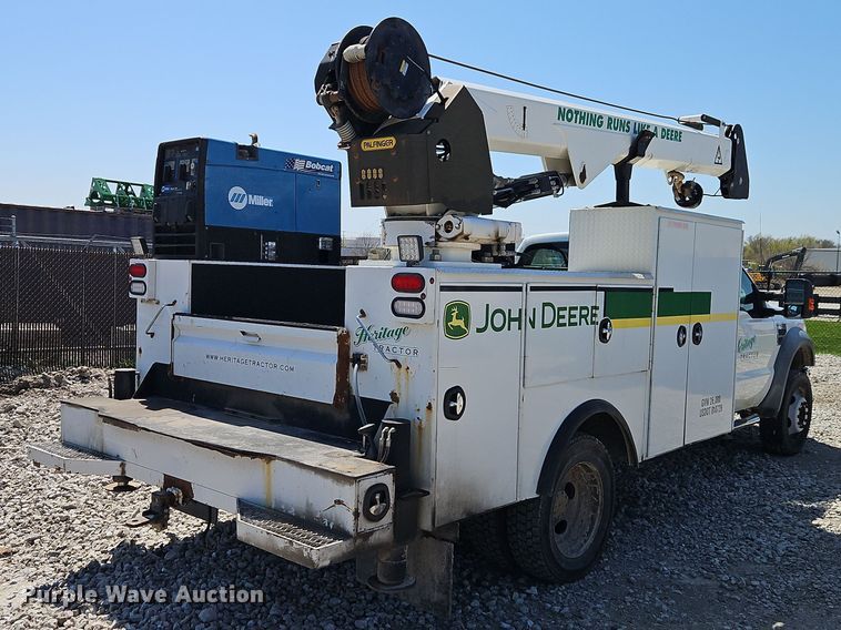 image for item EI8942 2010 Ford F550  utility / service truck