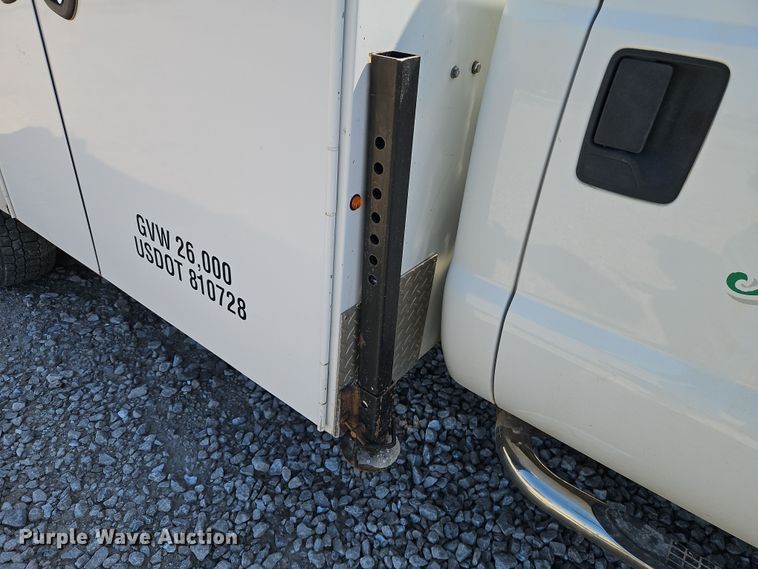 image for item EI8942 2010 Ford F550  utility / service truck