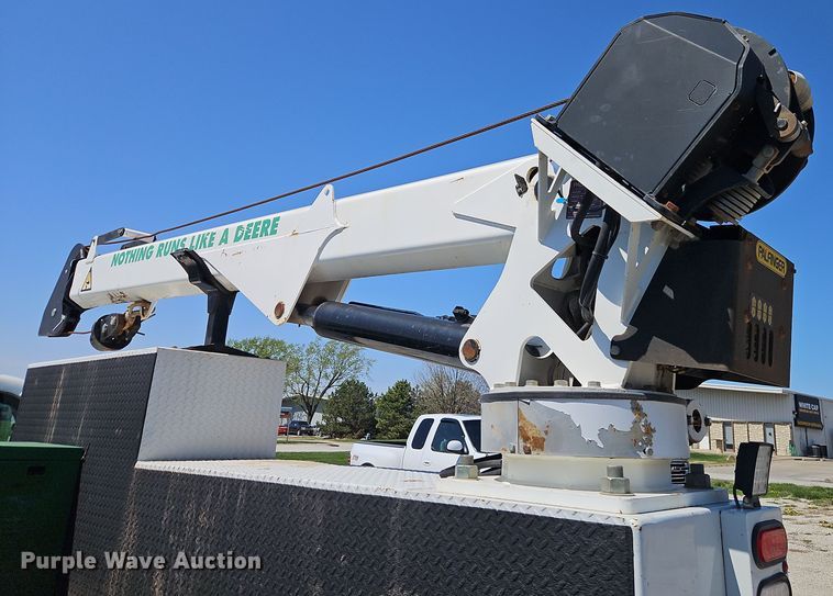 image for item EI8942 2010 Ford F550  utility / service truck