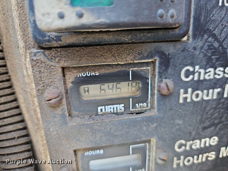 image for item EI8942 2010 Ford F550  utility / service truck