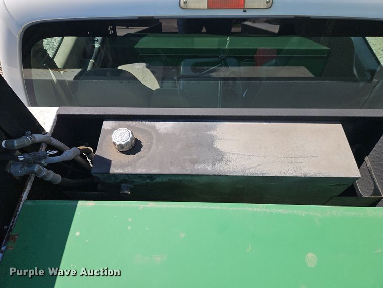 image for item EI8942 2010 Ford F550  utility / service truck