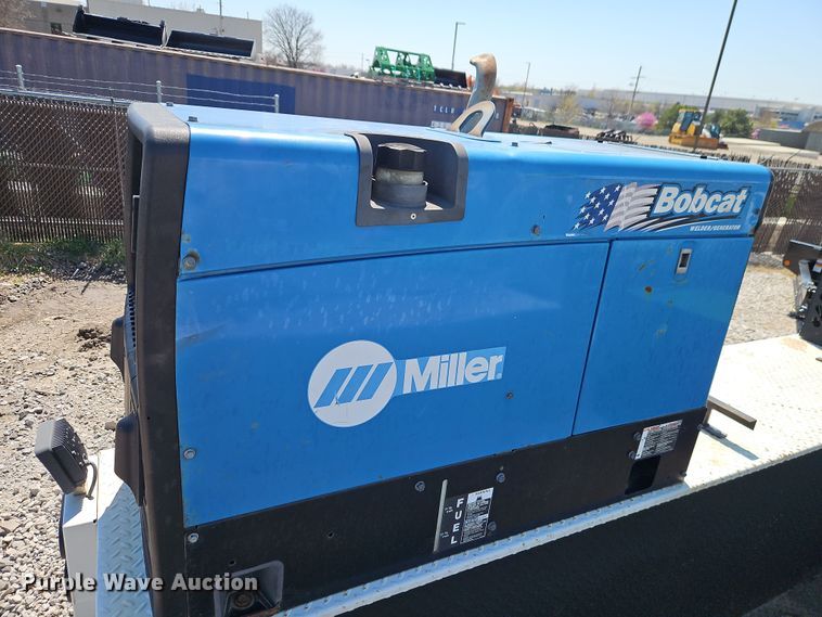 image for item EI8942 2010 Ford F550  utility / service truck