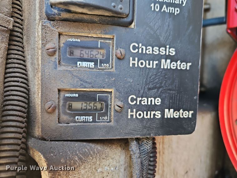 image for item EI8942 2010 Ford F550  utility / service truck