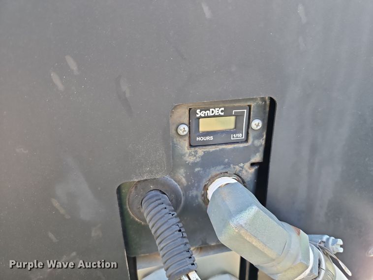 image for item EI8942 2010 Ford F550  utility / service truck