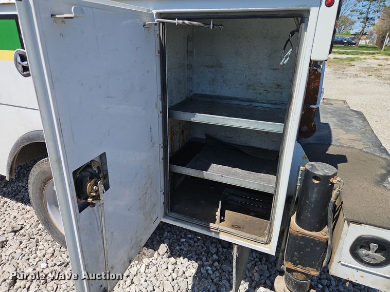 image for item EI8942 2010 Ford F550  utility / service truck