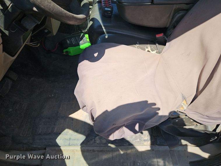 image for item EI8942 2010 Ford F550  utility / service truck