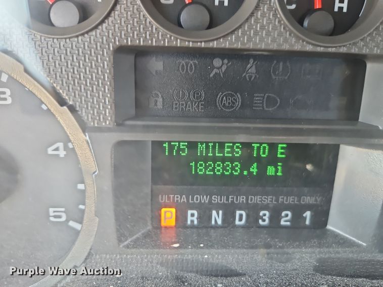 image for item EI8942 2010 Ford F550  utility / service truck