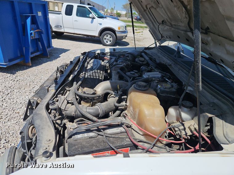 image for item EI8942 2010 Ford F550  utility / service truck