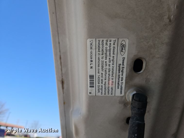 image for item EI8942 2010 Ford F550  utility / service truck