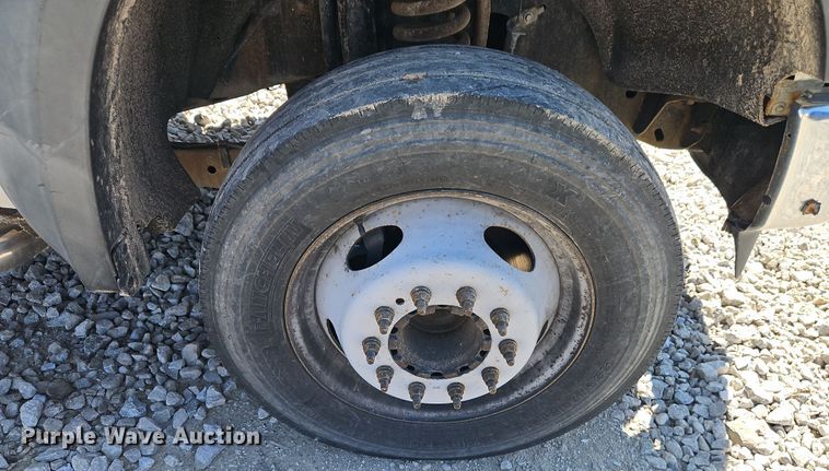 image for item EI8942 2010 Ford F550  utility / service truck