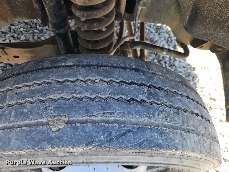 image for item EI8942 2010 Ford F550  utility / service truck