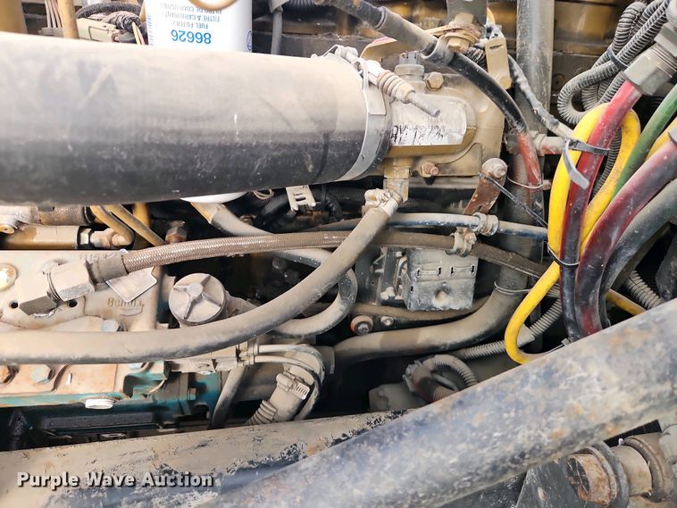 image for item EI8946 2000 Freightliner FL70 flatbed truck