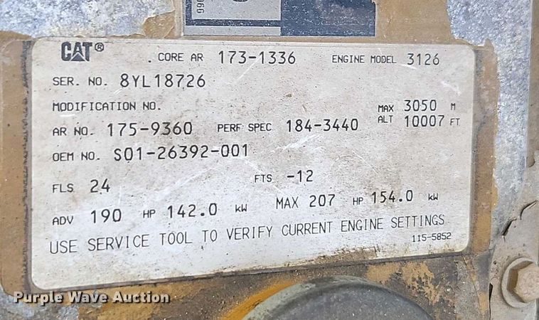 image for item EI8946 2000 Freightliner FL70 flatbed truck