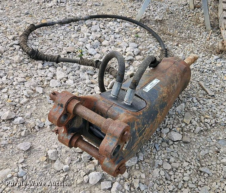 image for item EI8949 Caterpillar H55 breaker