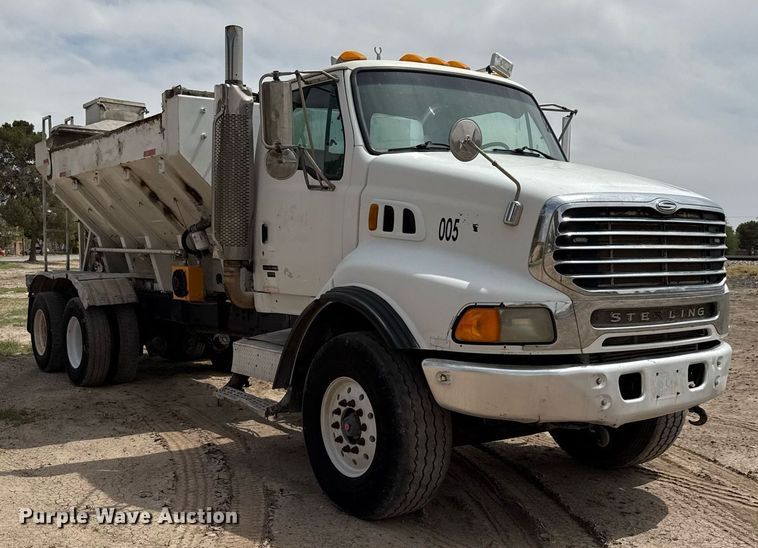 image for item EJ3594 2006 Sterling L9500 volumetric concrete mixer truck