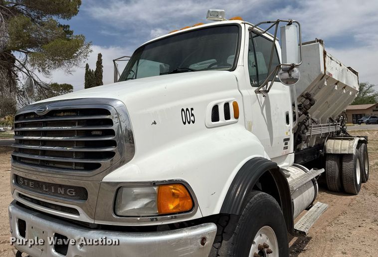 image for item EJ3594 2006 Sterling L9500 volumetric concrete mixer truck