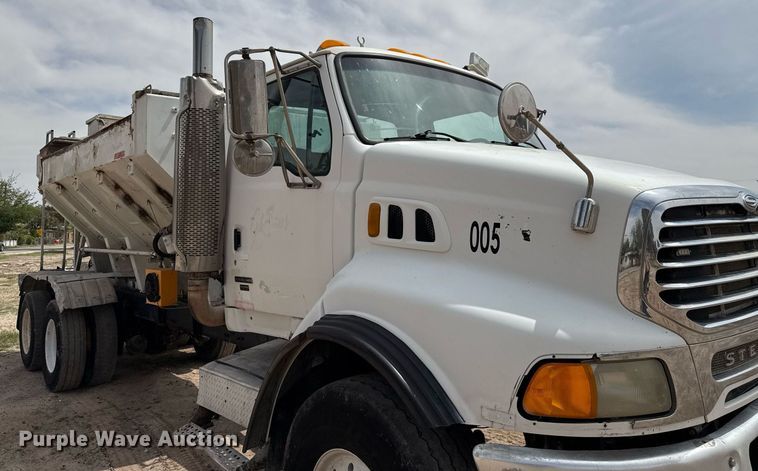 image for item EJ3594 2006 Sterling L9500 volumetric concrete mixer truck