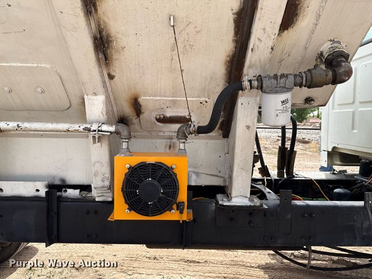 image for item EJ3594 2006 Sterling L9500 volumetric concrete mixer truck