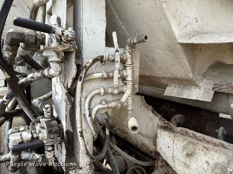 image for item EJ3594 2006 Sterling L9500 volumetric concrete mixer truck