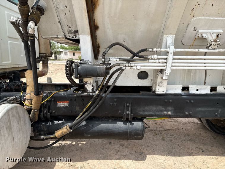 image for item EJ3594 2006 Sterling L9500 volumetric concrete mixer truck