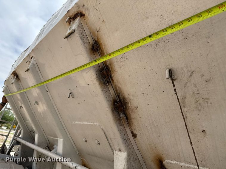 image for item EJ3594 2006 Sterling L9500 volumetric concrete mixer truck