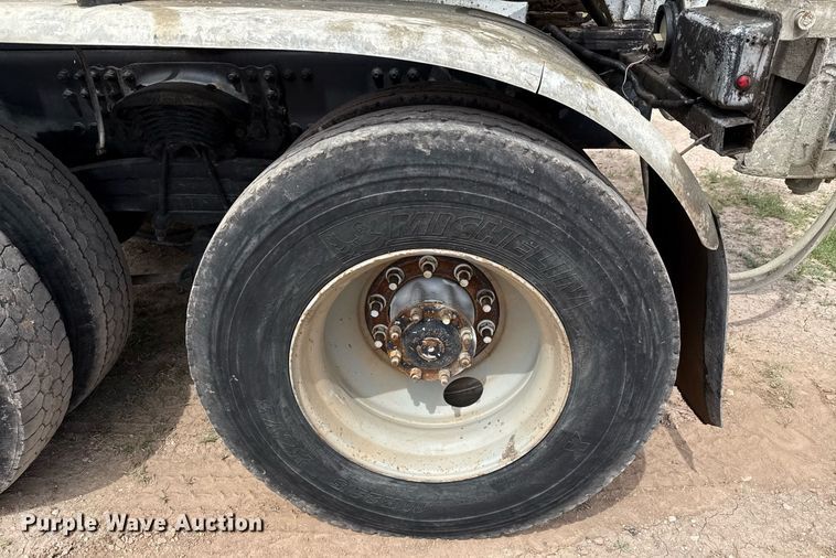 image for item EJ3594 2006 Sterling L9500 volumetric concrete mixer truck