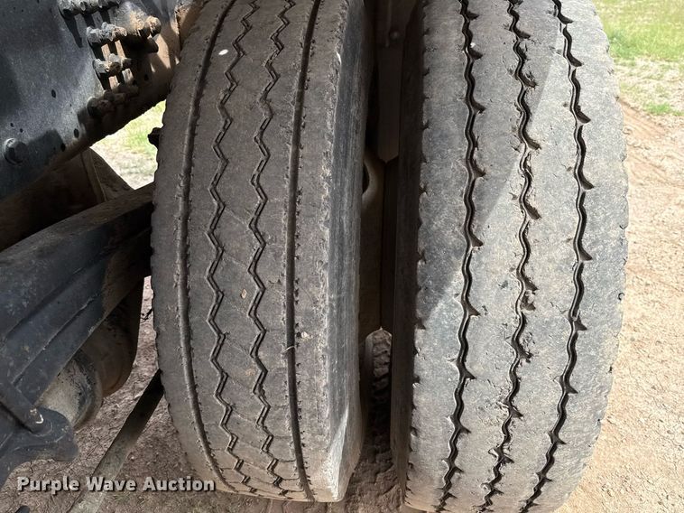 image for item EJ3594 2006 Sterling L9500 volumetric concrete mixer truck